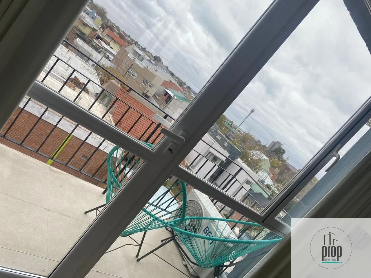 Departamento en venta c/ cochera en Villa Florencia - Imagen 2