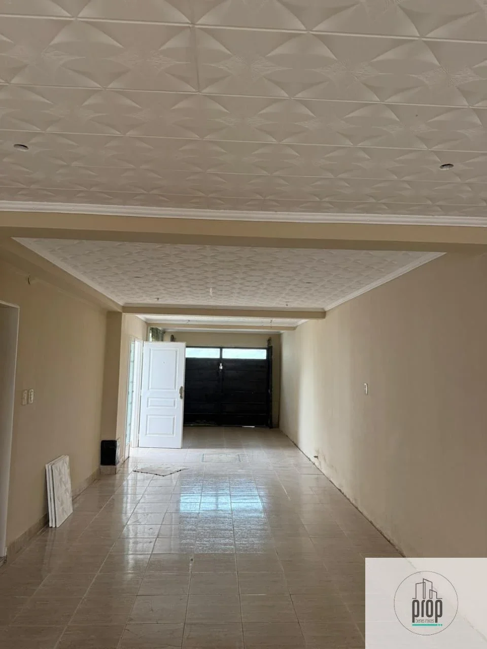 Casa en venta c/ cochera en Confluencia Urbana - Imagen 2