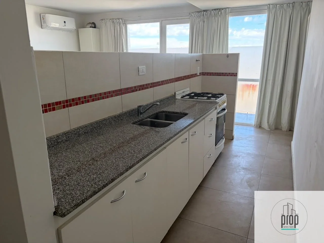 Departamento en venta c/ cochera en Villa Florencia - Imagen 3