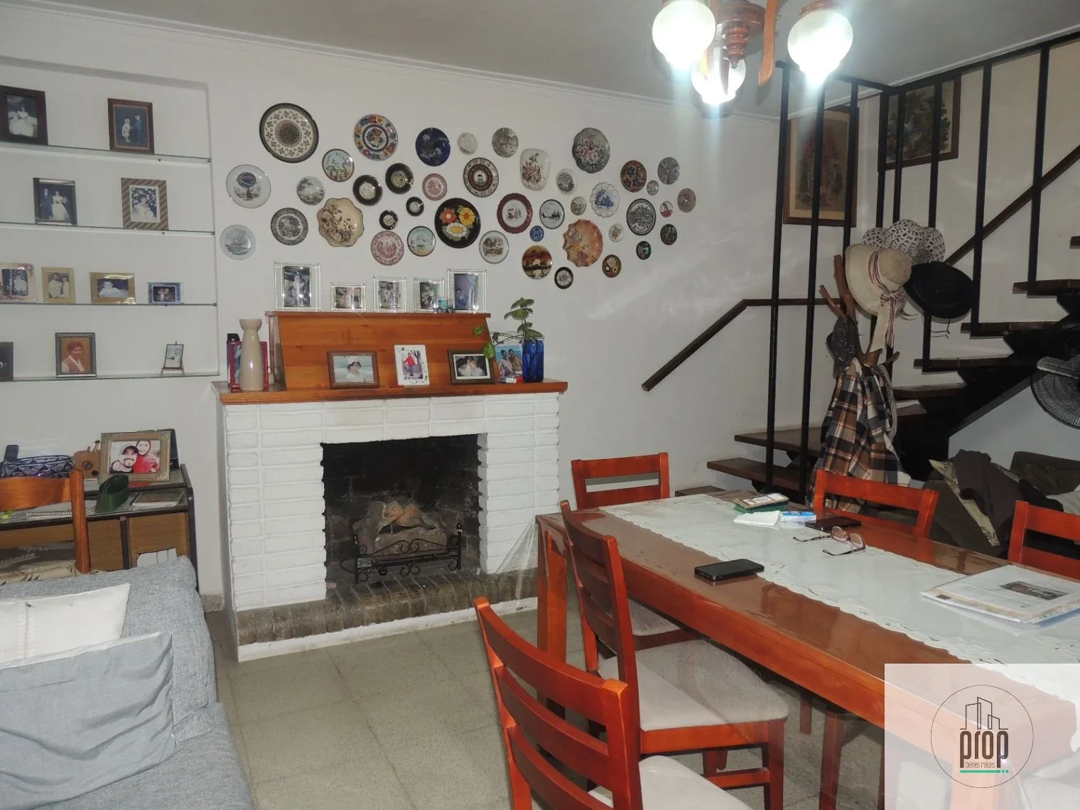 Casa en venta c/ cochera en Mariano Moreno - Imagen 3