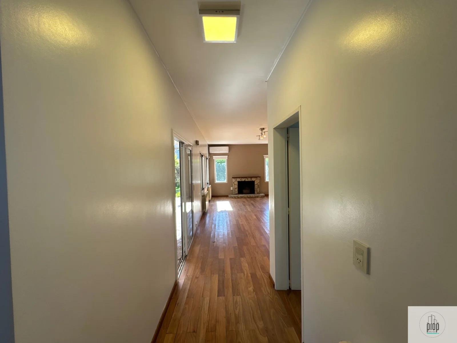 Casa en venta c/ cochera en Otros Barrios - Imagen 4