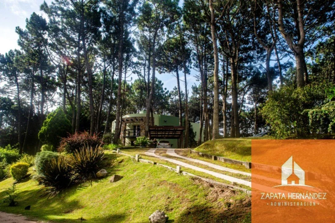 Casa en venta c/ cochera en Mar de las Pampas - Imagen 2