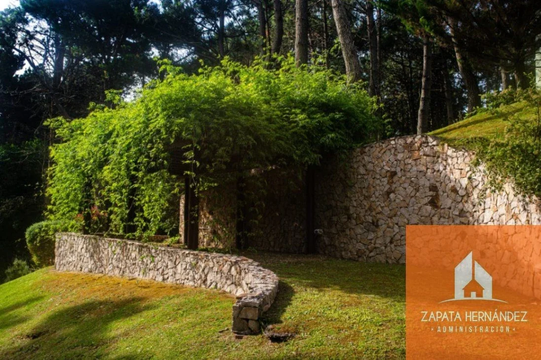Casa en venta c/ cochera en Mar de las Pampas - Imagen 4