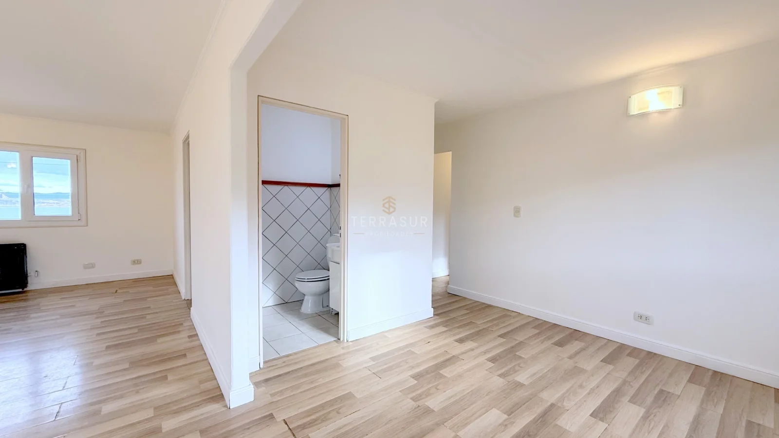 Excelente departamento de 4 dormitorios y 2 Baños en las 300 viviendas! - Imagen 2