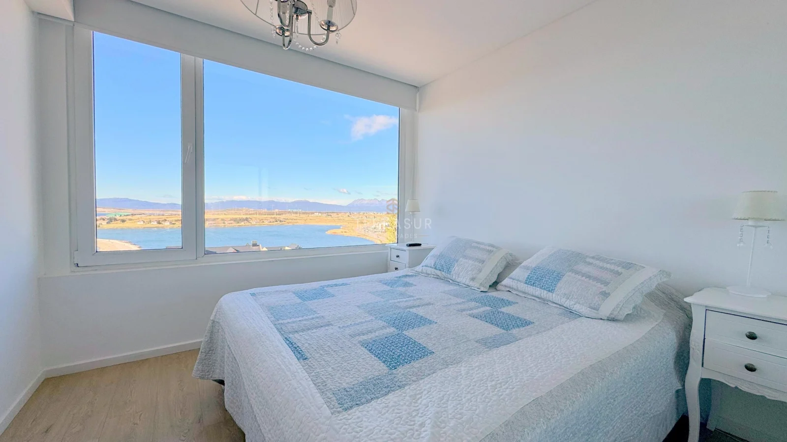 Depto. céntrico y amoblado c/ amenities con vista al Beagle!!! - Imagen 3