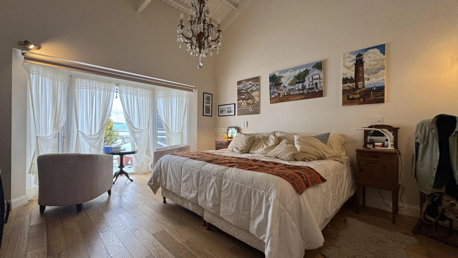 Casa en venta c/ cochera en Ushuaia - Imagen 3