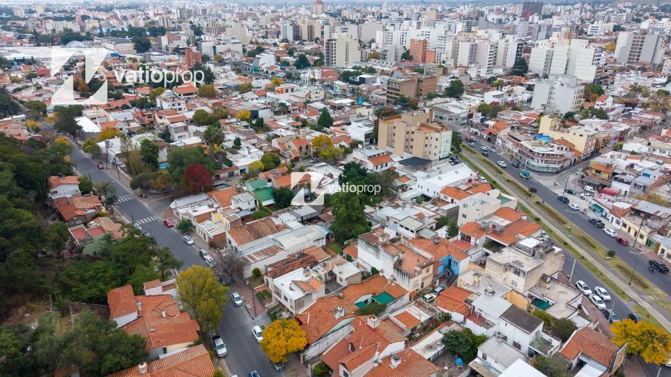 Terreno en venta en Av. Uruguay, Salta | 616 m² con todos los servicios - Imagen 3