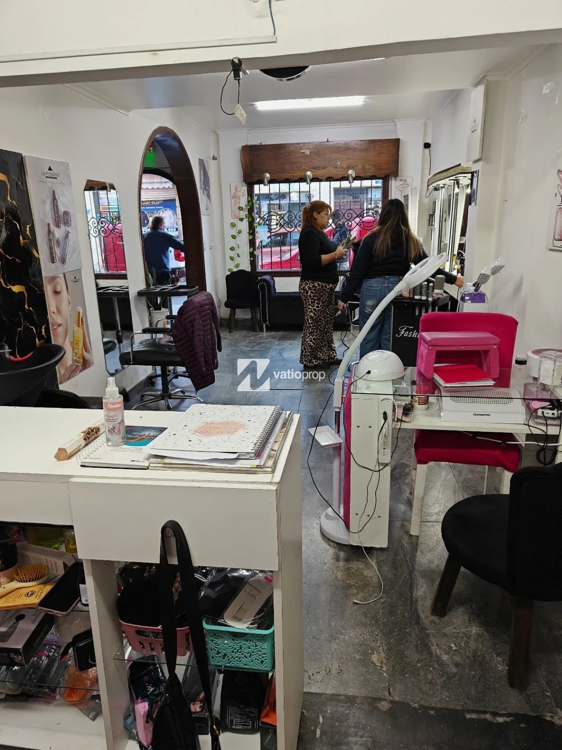 Edificio 200m² en Urquiza al 500 con potencial comercial - Imagen 3