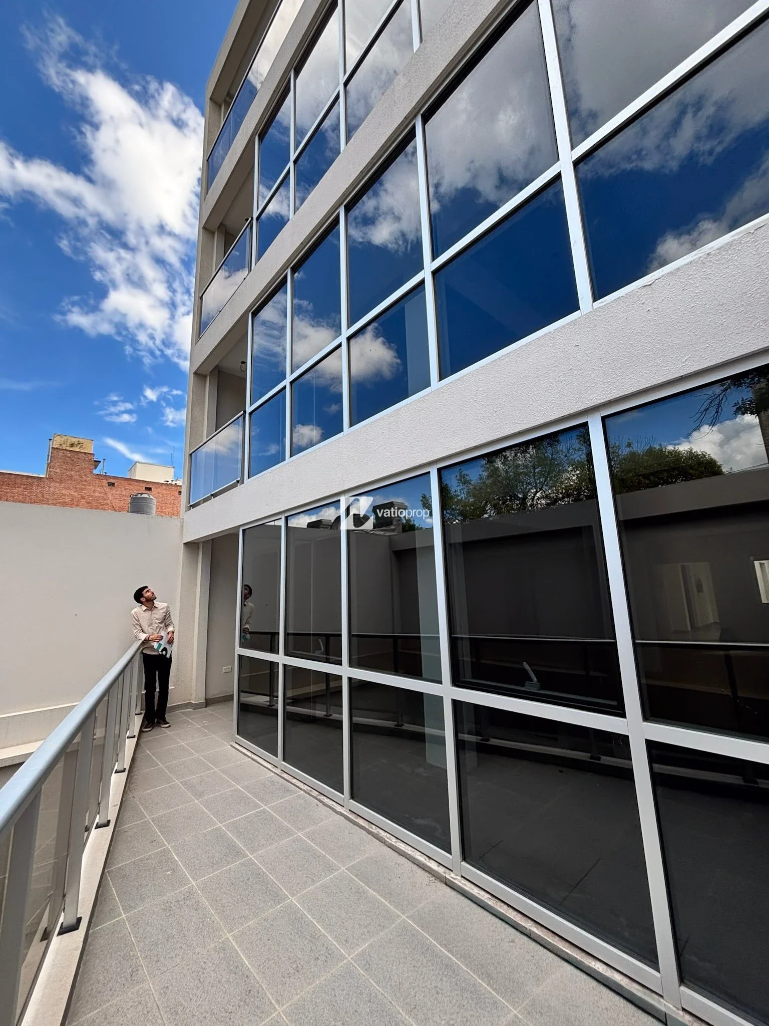 Oficinas en Venta desde 100m2 en 20 de Febrero al 400 - Imagen 2