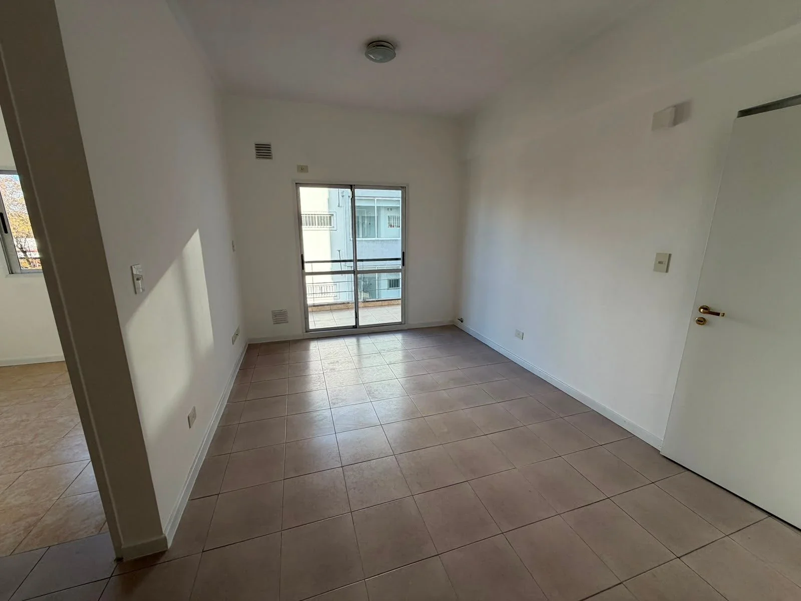 Departamento en alquiler en Moreno - Imagen 4