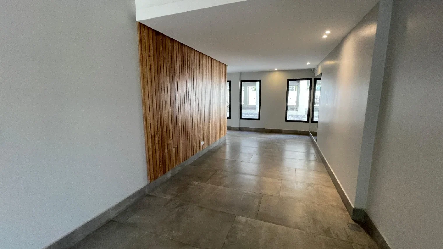 Departamento en alquiler c/ cochera en Moreno - Imagen 3