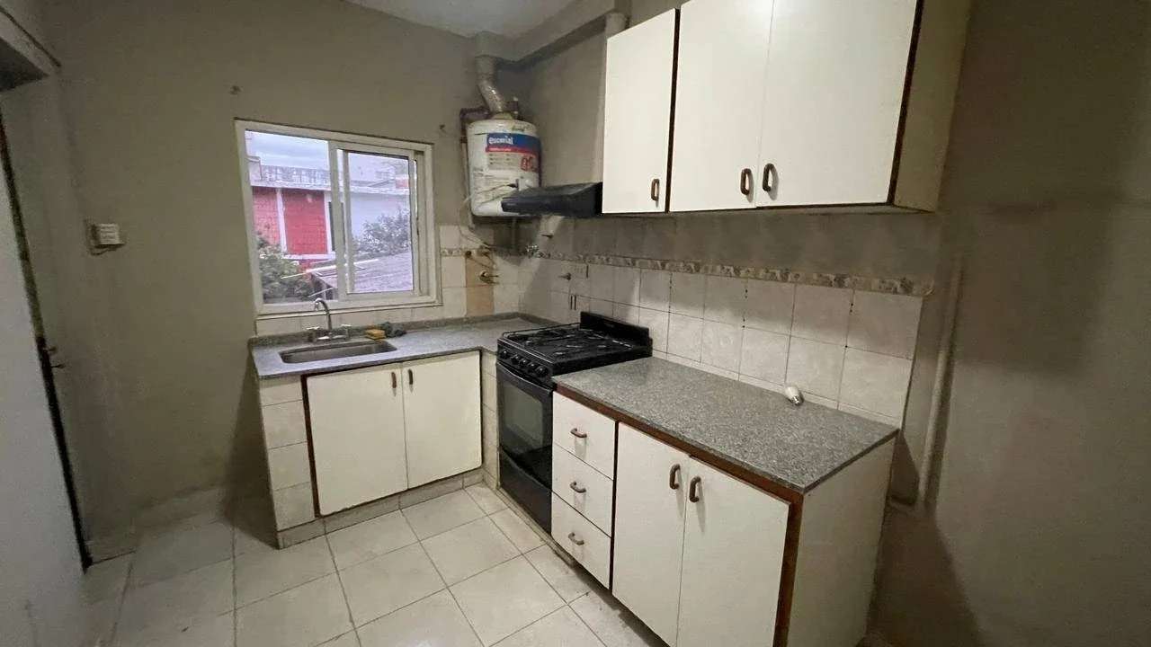 Depto 3 Amb Céntrico En Venta Moreno 75 m² Todos Los Servicios - Imagen 5