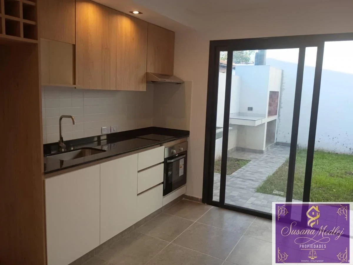 Dúplex en venta c/ cochera en Ituzaingó Sur - Imagen 2