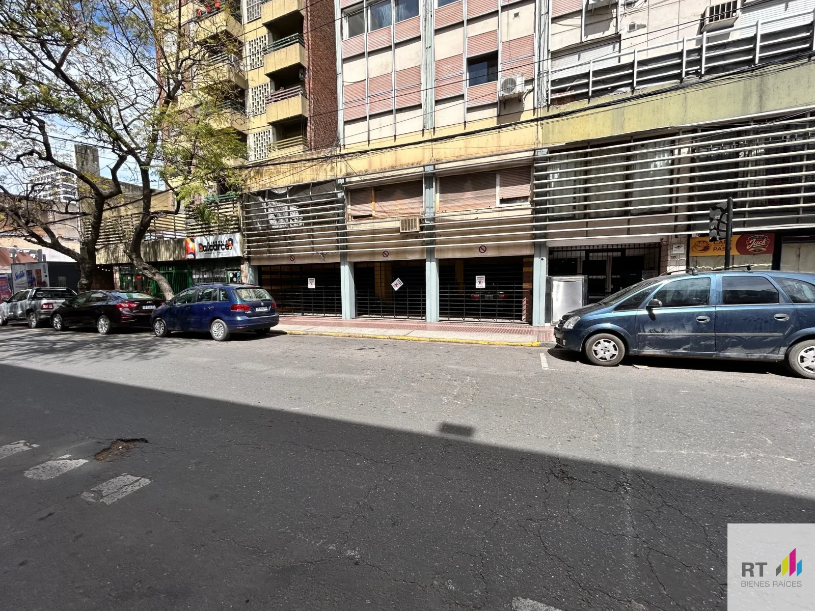 Departamento en venta c/ cochera en Centro - Imagen 2
