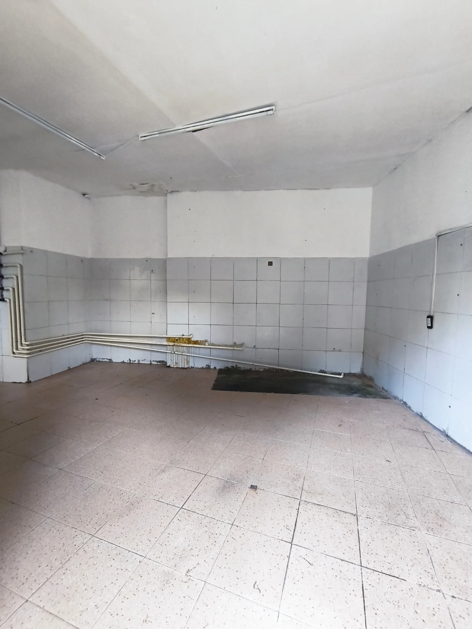Local comercial en alquiler ubicado en Jorge Cura - Imagen 3