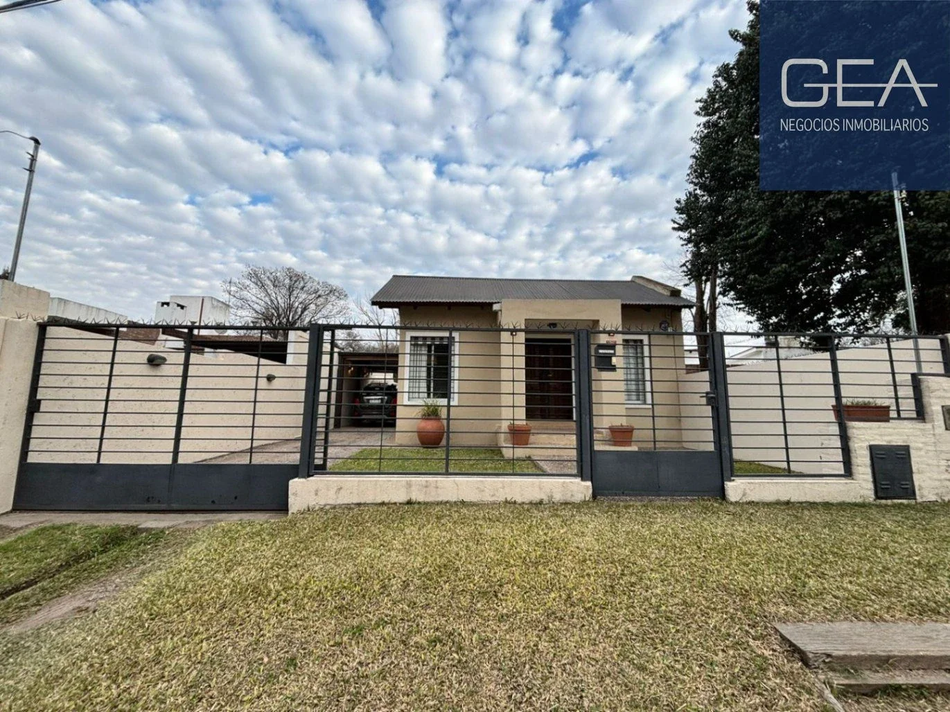 VENTA. VILLA ALLENDE. CASA 2 DORMITORIOS. PATIO. COCHERA. APTA CRÉDITO! - Imagen 4