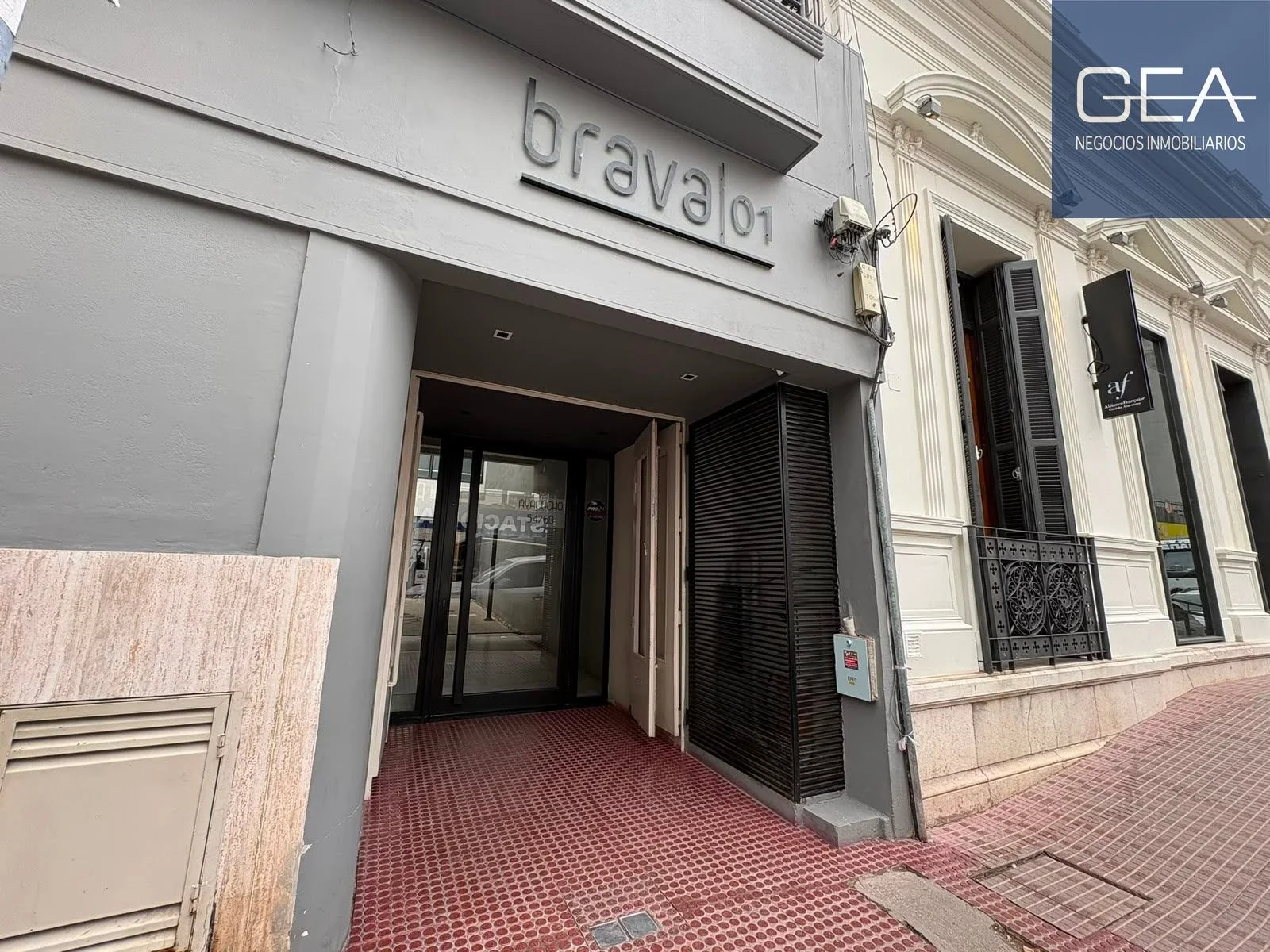 VENTA. CENTRO. CALLE AYACUCHO. DEPARTAMENTO 1 DORM. 2 BALCONES. 2DO PISO - Imagen 3
