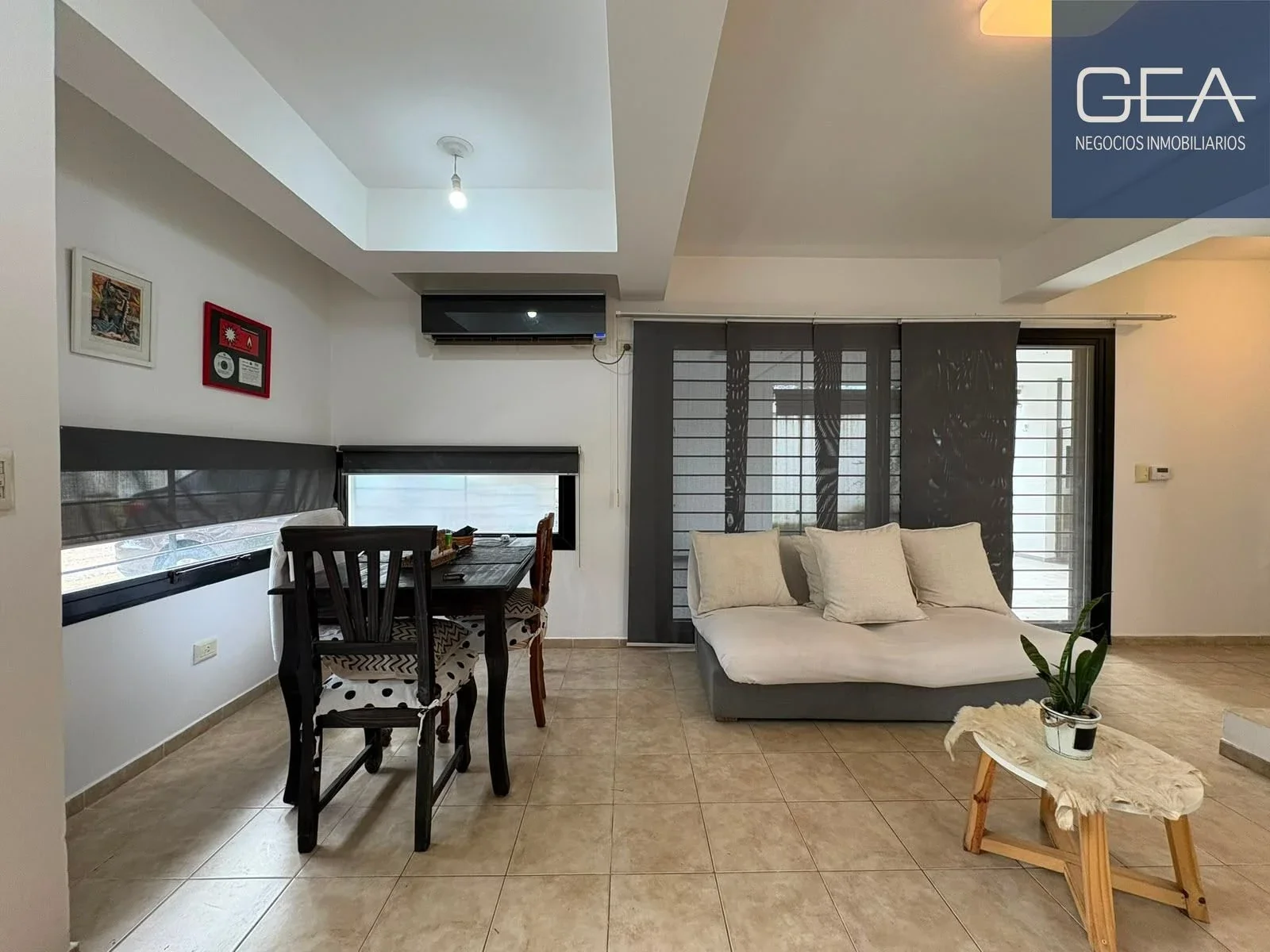 VENTA. VILLA ALLENDE. DÚPLEX EN HOUSING 3 DORMITORIOS. PILETA PROPIA. COCHERA! - Imagen 3