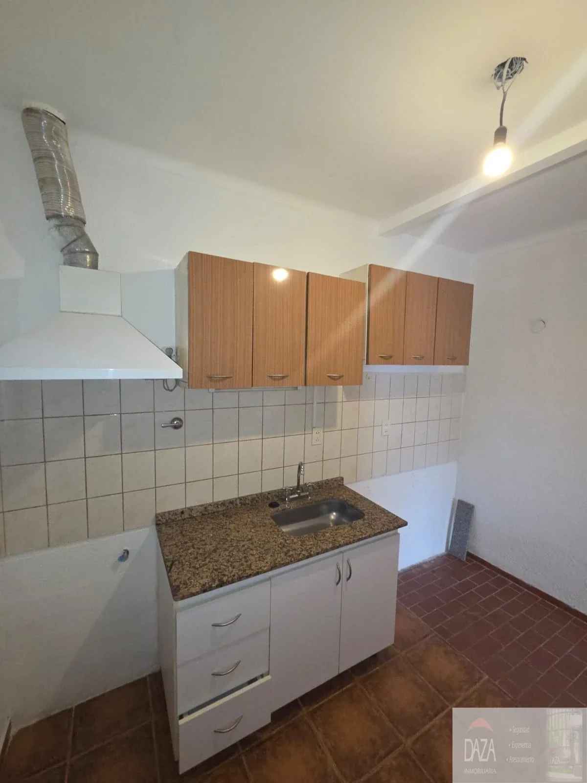 Casa en alquiler c/ cochera en Villa Nueva - Imagen 3