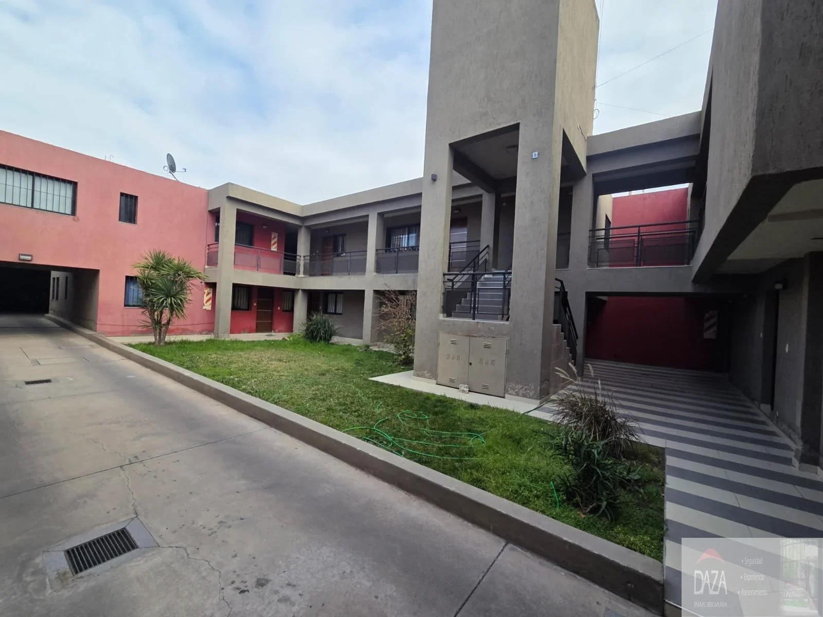 Departamento en alquiler c/ cochera en Rodeo de la Cruz - Imagen 5