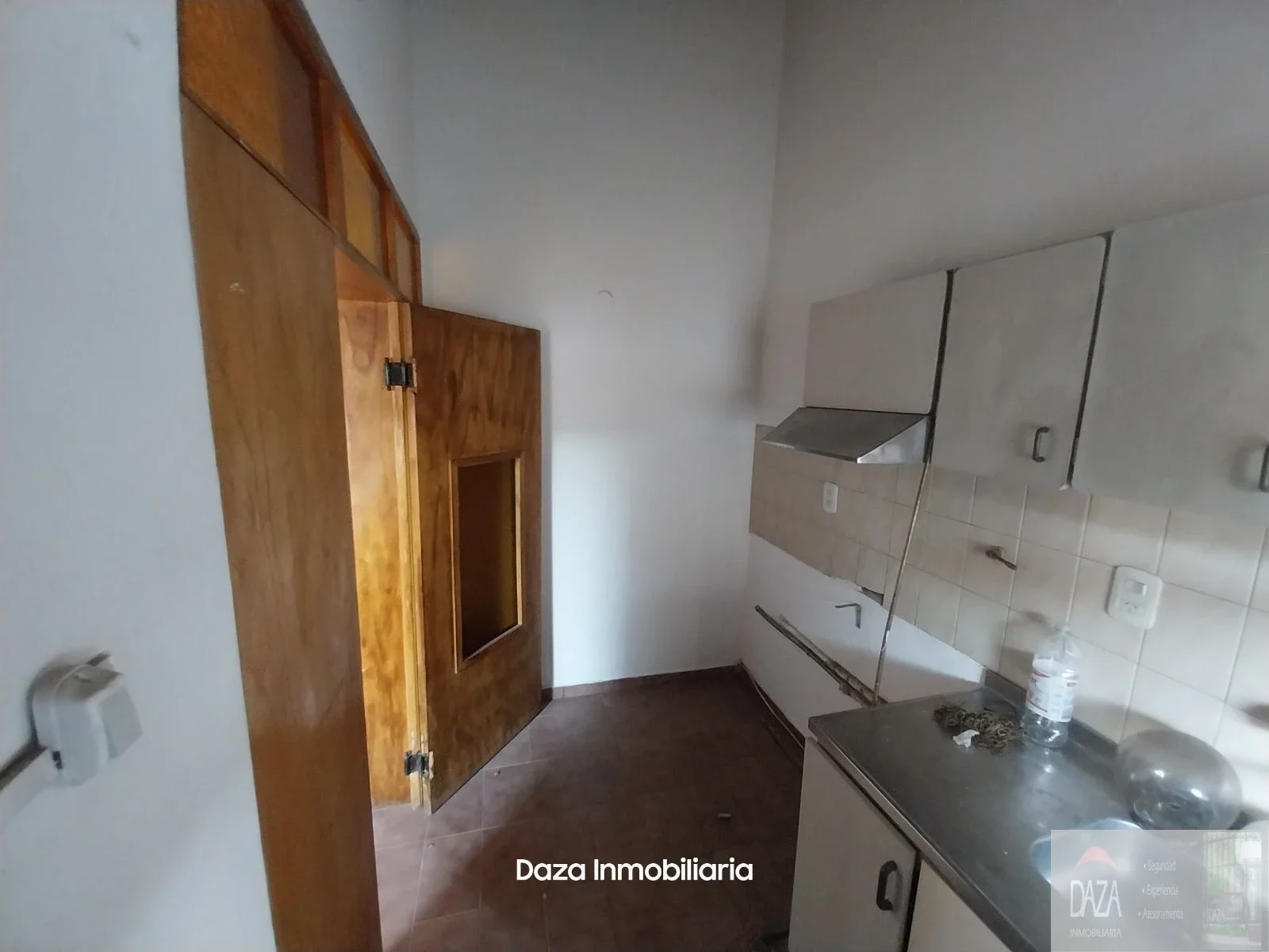 Departamento en alquiler c/ cochera en Villa Nueva - Imagen 3