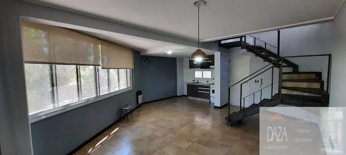 Dúplex en alquiler c/ cochera en Villa Nueva - Imagen 2