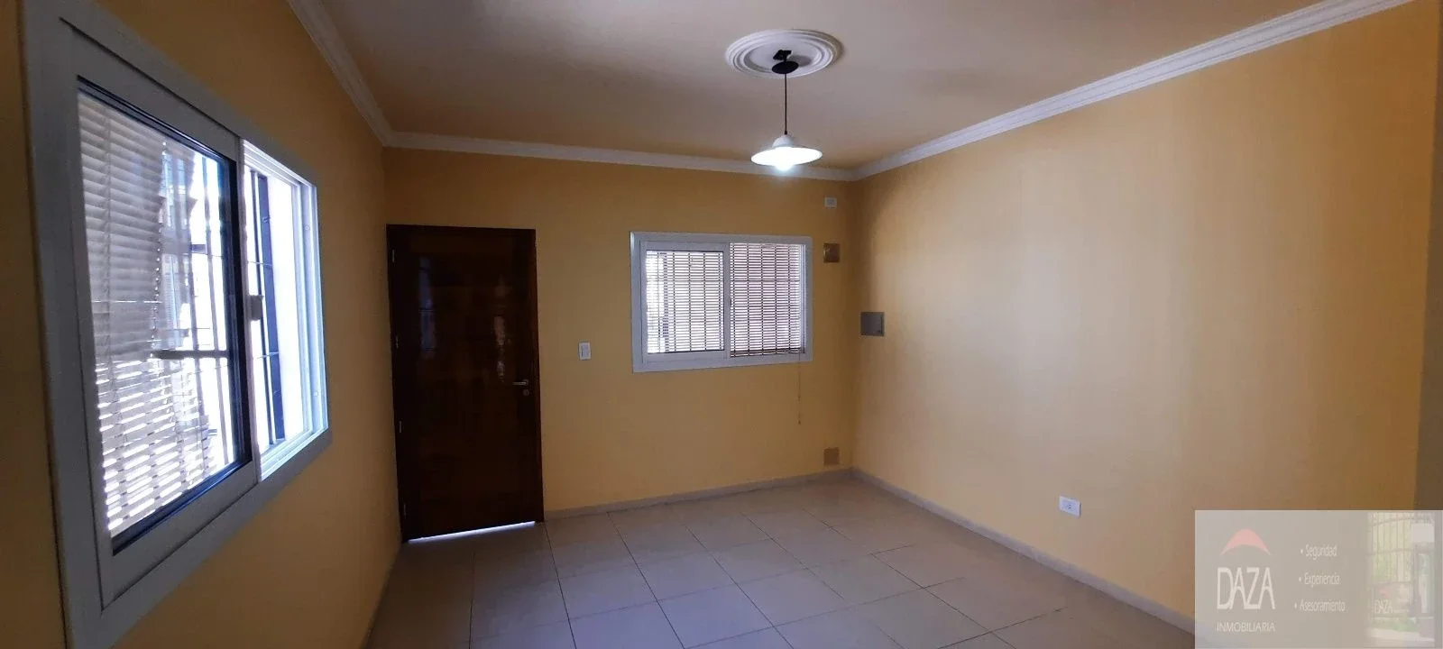 Departamento en alquiler c/ cochera en Jesús Nazareno - Imagen 2