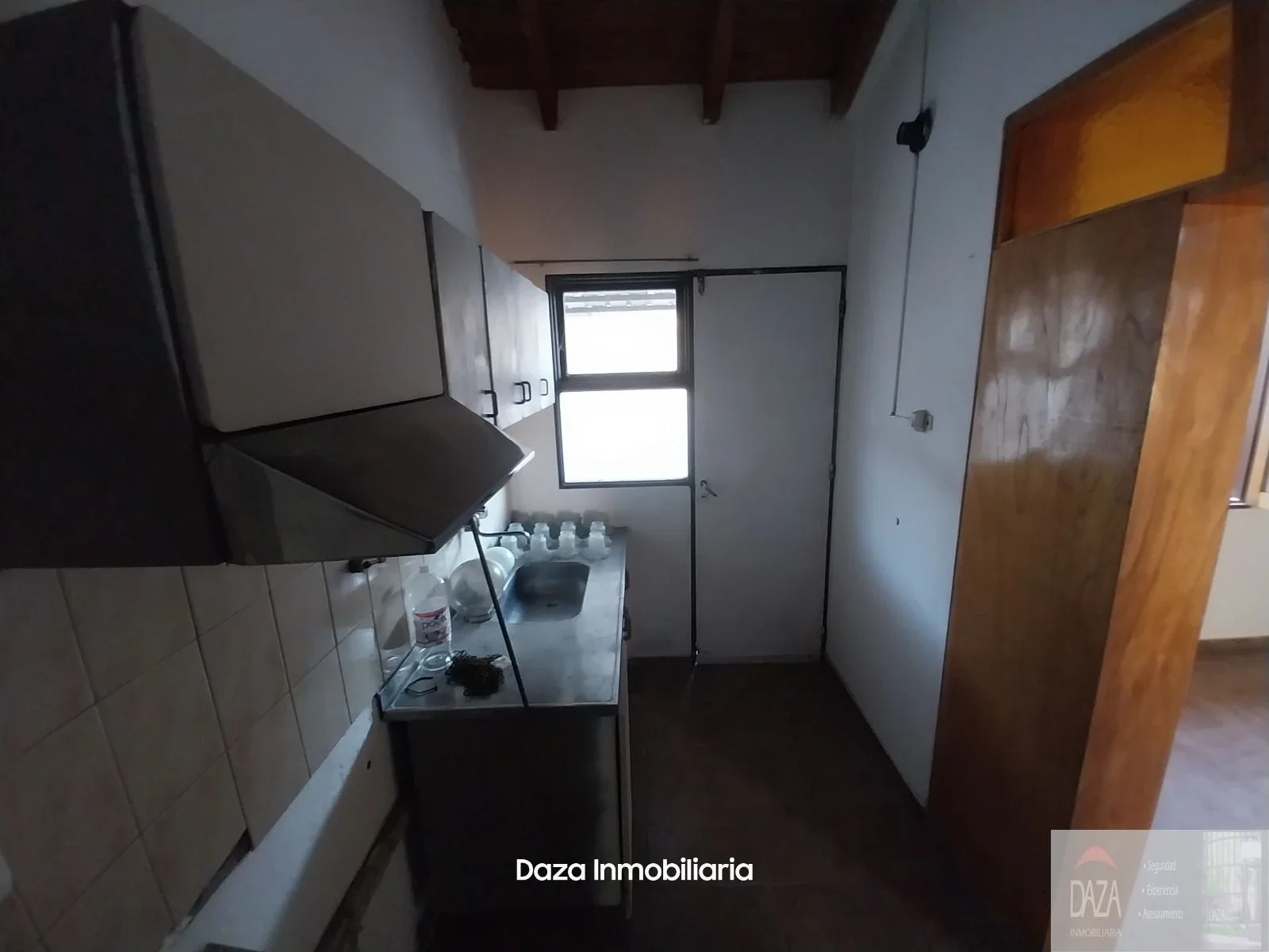 Departamento en alquiler c/ cochera en Villa Nueva - Imagen 4