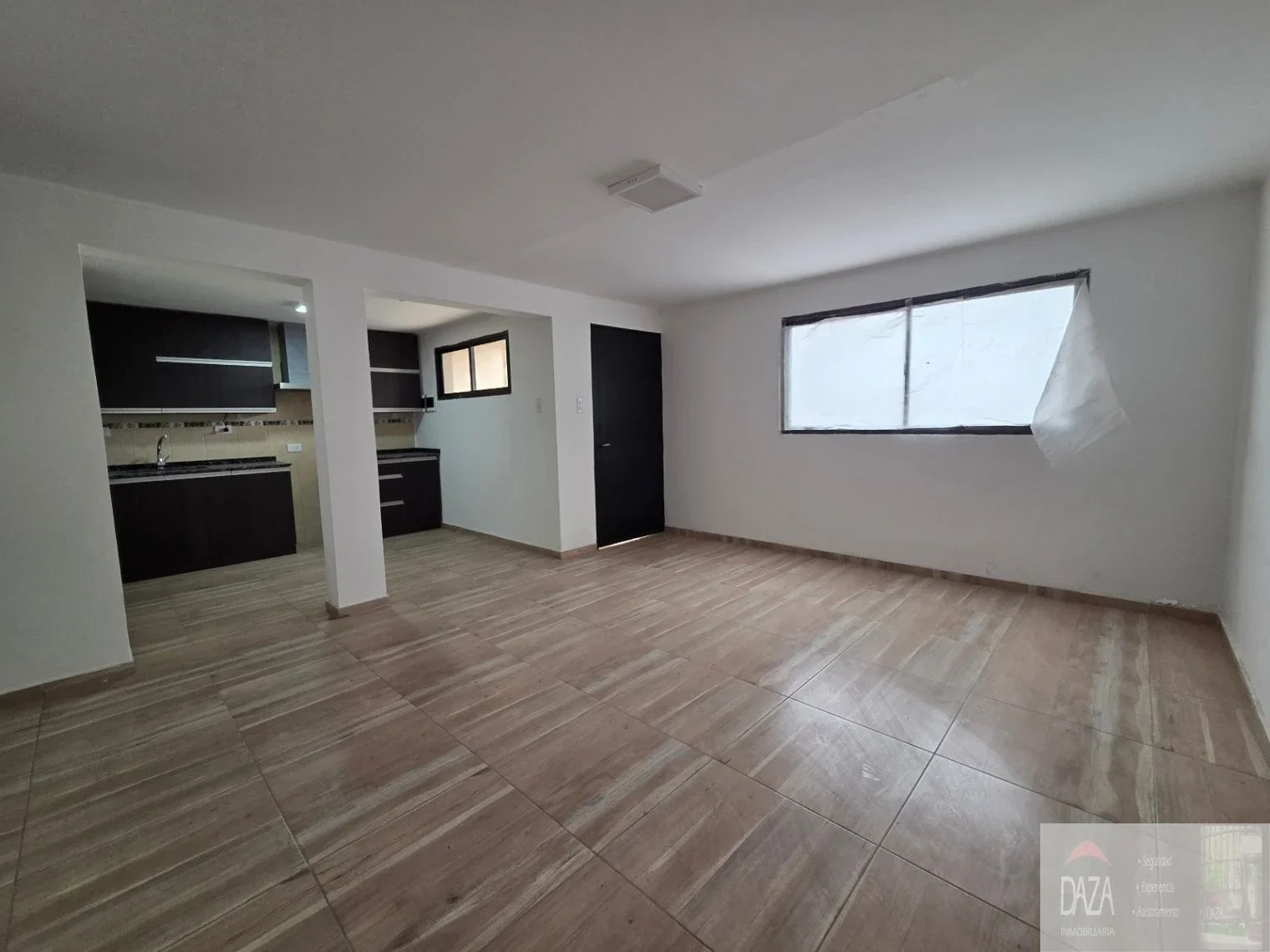 Casa en venta c/ cochera en Luzuriaga - Imagen 3