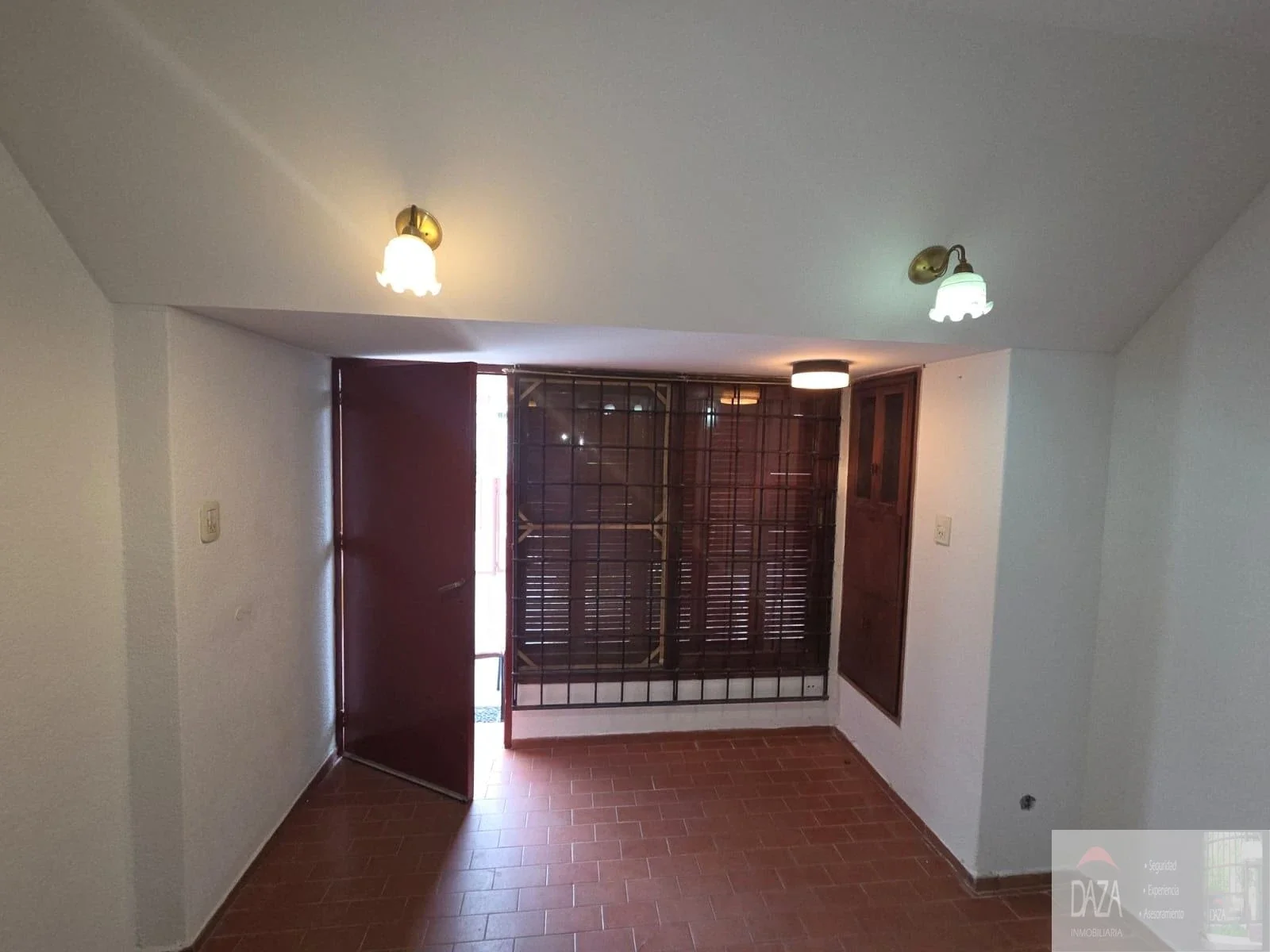 Casa en alquiler c/ cochera en Villa Nueva - Imagen 5