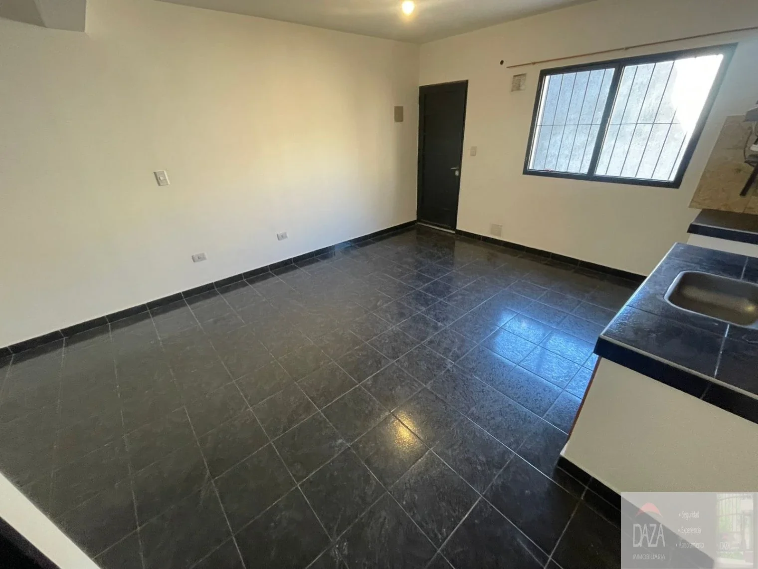 Departamento en alquiler en Pedro Molina - Imagen 1