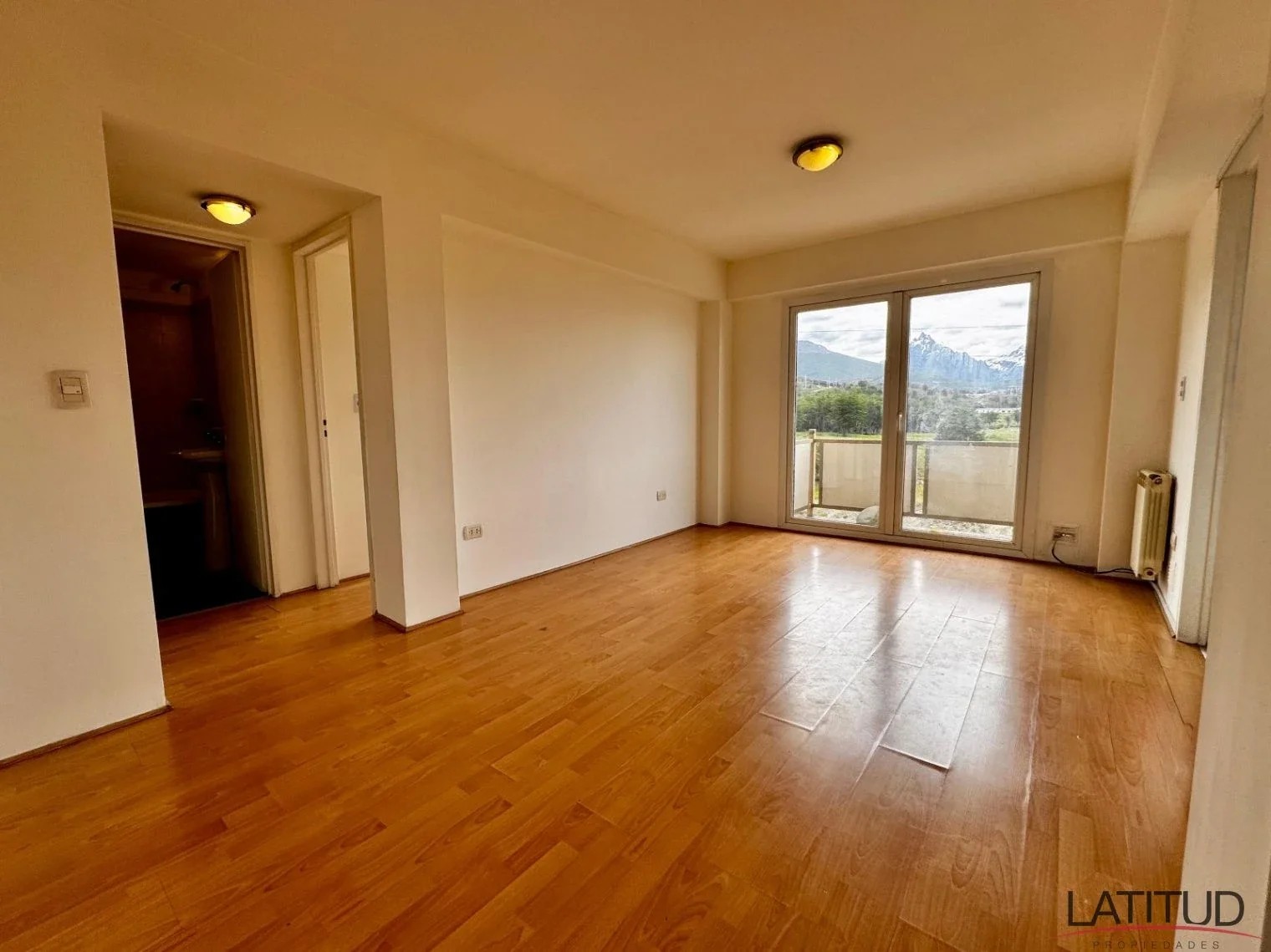 Departamento de 1 dormitorio sobre Yaganes - Imagen 1
