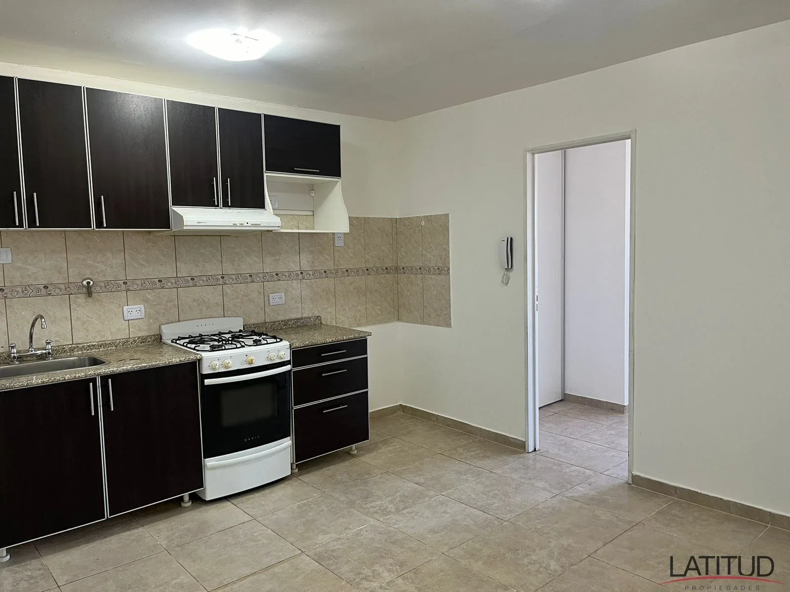 Hermoso departamento con vista al canal de Beagle de 1 dormitorio - Imagen 2