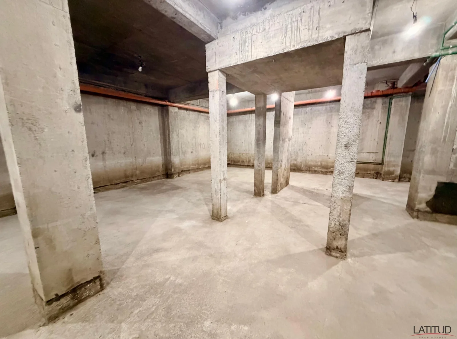 Unidad de guardado en Subsuelo de 164,85 m² en venta – Edificio Oikos - Imagen 2