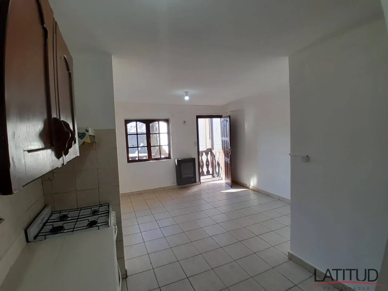 Departamento de 1 dormitorio ubicado en la zona comercial de kuanip - Imagen 1