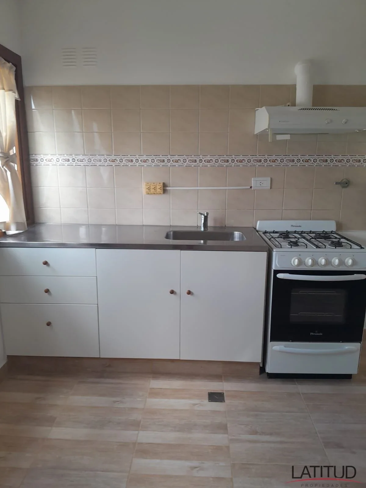 Departamento de 1 dormitorio con baulera en Alem - Imagen 3