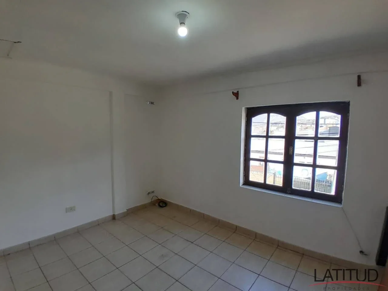 Departamento de 1 dormitorio ubicado en la zona comercial de kuanip - Imagen 5