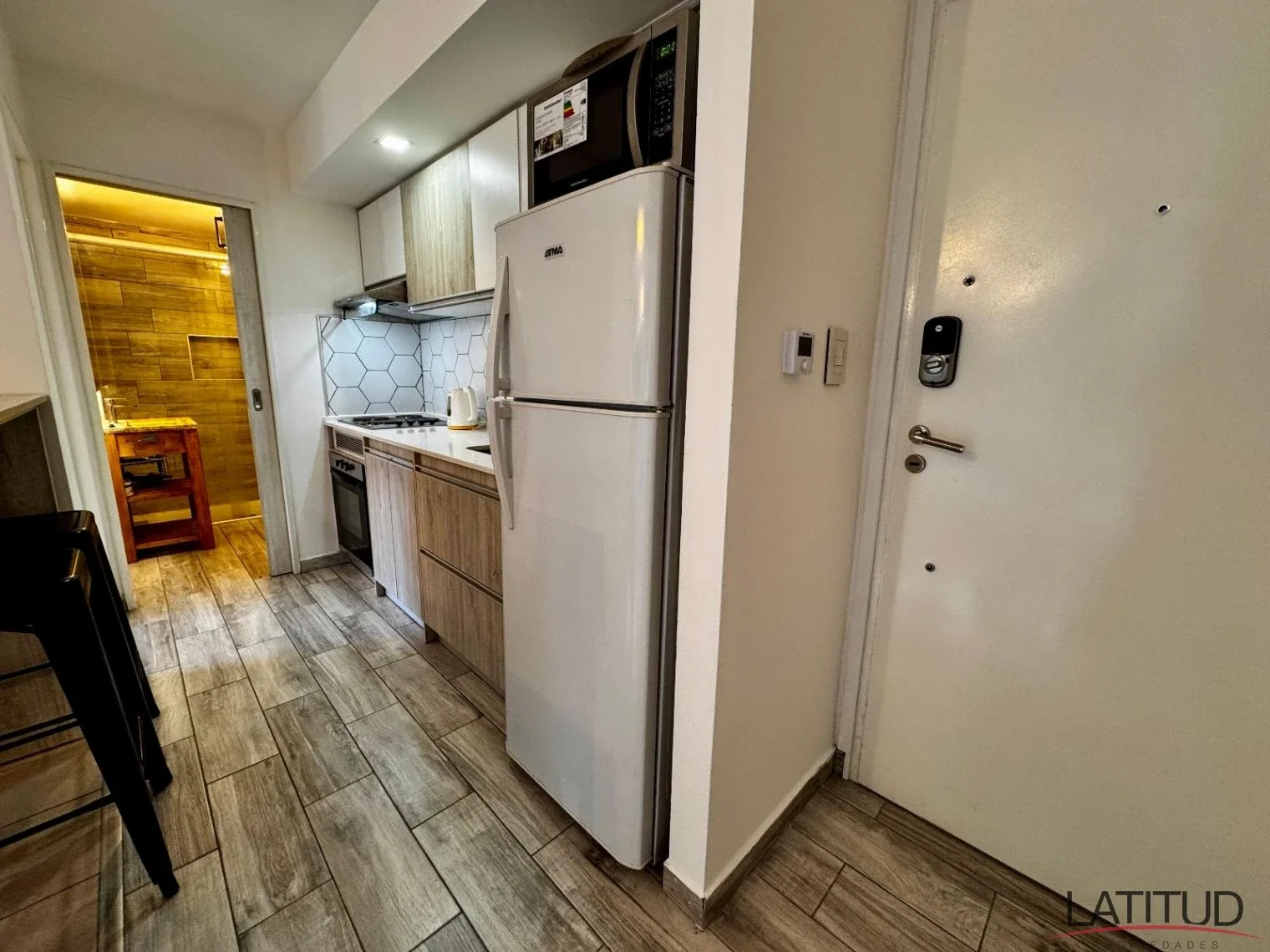 Excelente departamento centrico amoblado o sin/muebles - Imagen 3