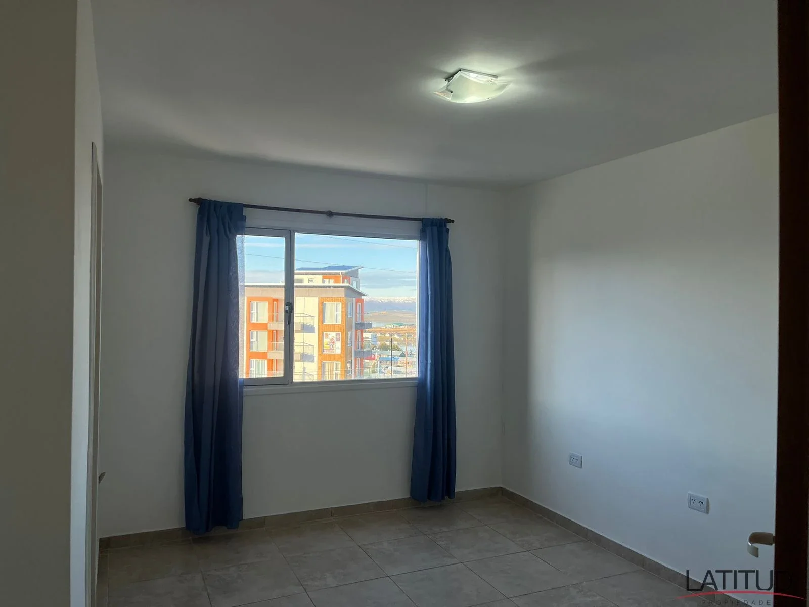 Hermoso departamento con vista al canal de Beagle de 1 dormitorio - Imagen 4