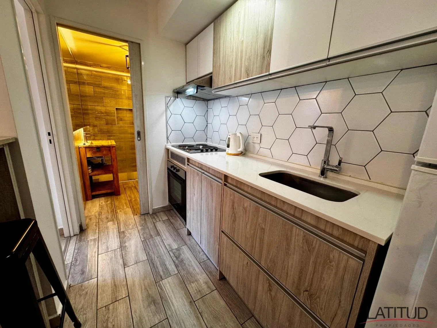 Excelente departamento centrico amoblado o sin/muebles - Imagen 2