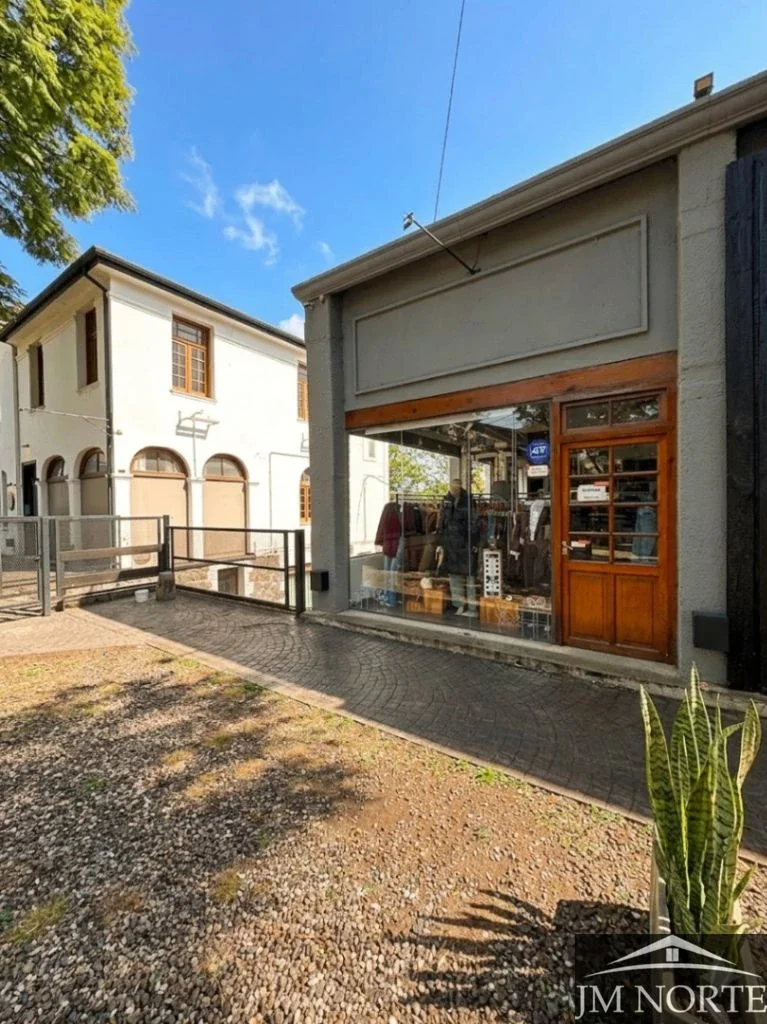 Local comercial en alquiler - complejo comercial en Unquillo - Imagen 1