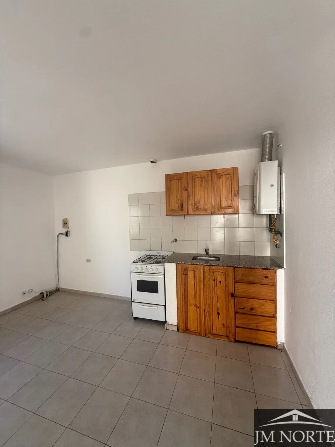 Casa en alquiler dos dormitorios y cochera - Mendiolaza - Imagen 4