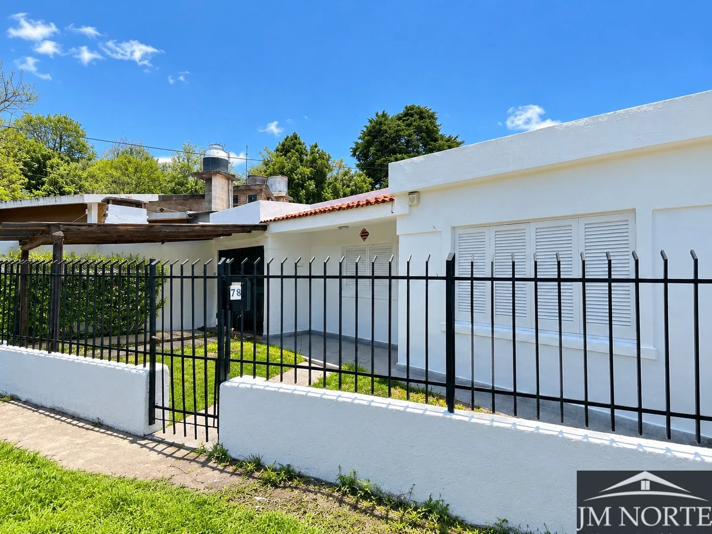 Casa en alquiler c/ cochera en Unquillo - Imagen 2