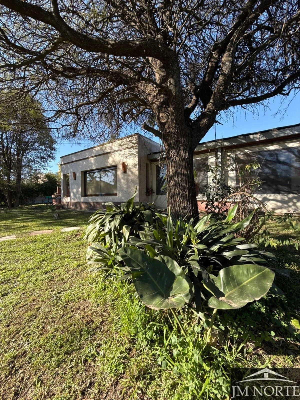 Casa en venta tres dormitorios y pileta en Mendiolaza - Imagen 1