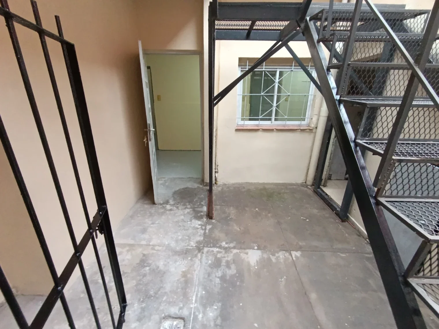 PH 2 AMB. EN TABLADA -SIN EXPENSAS - Imagen 1