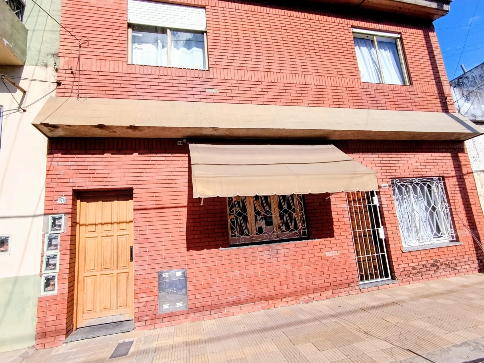 PH DE 5 AMBIENTES CON QUINCHO - Imagen 2