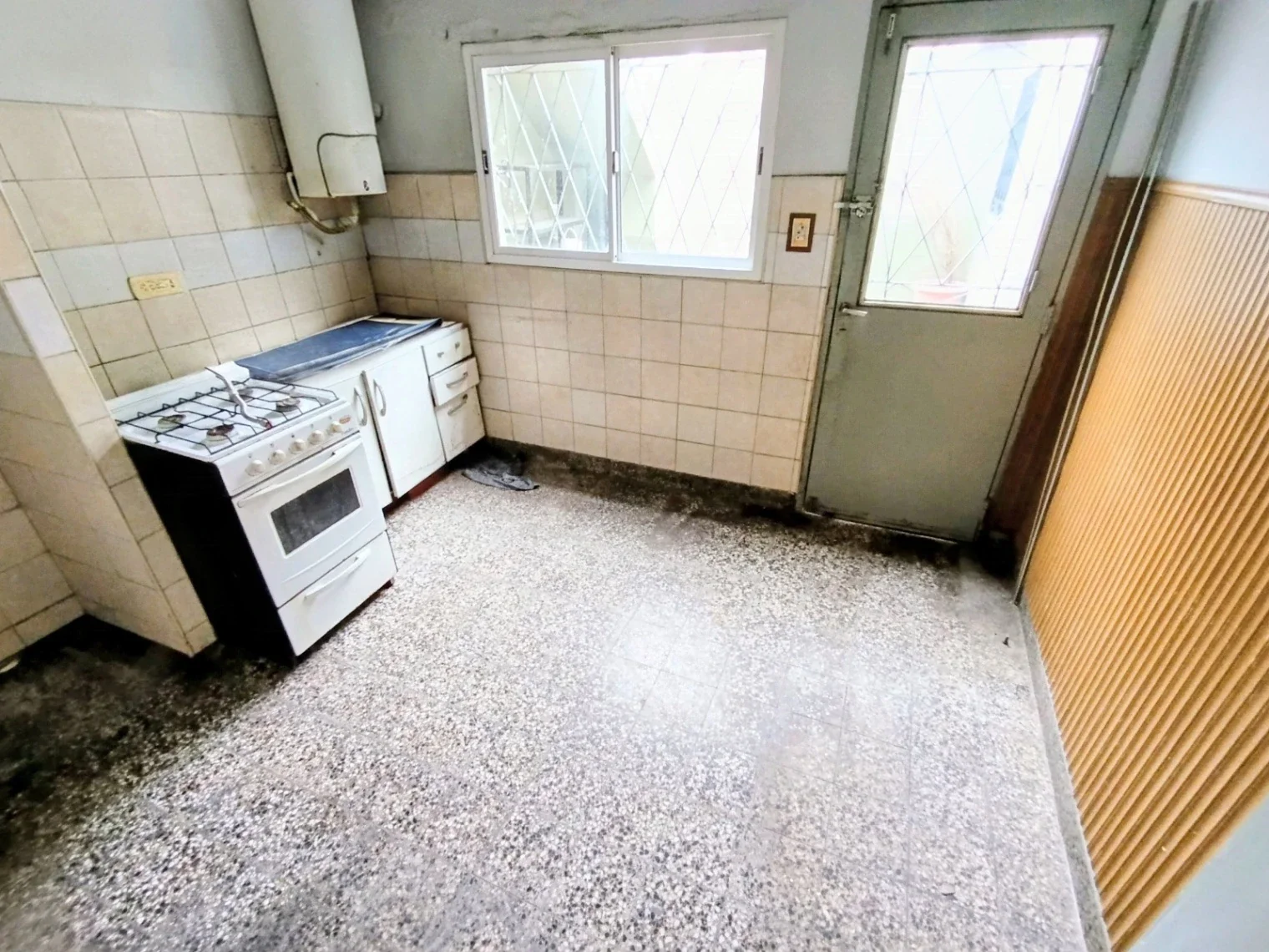 CASA 4 AMB CON COCHERA EN VILLA INSUPERABLE-APTO CREDITO! - Imagen 4