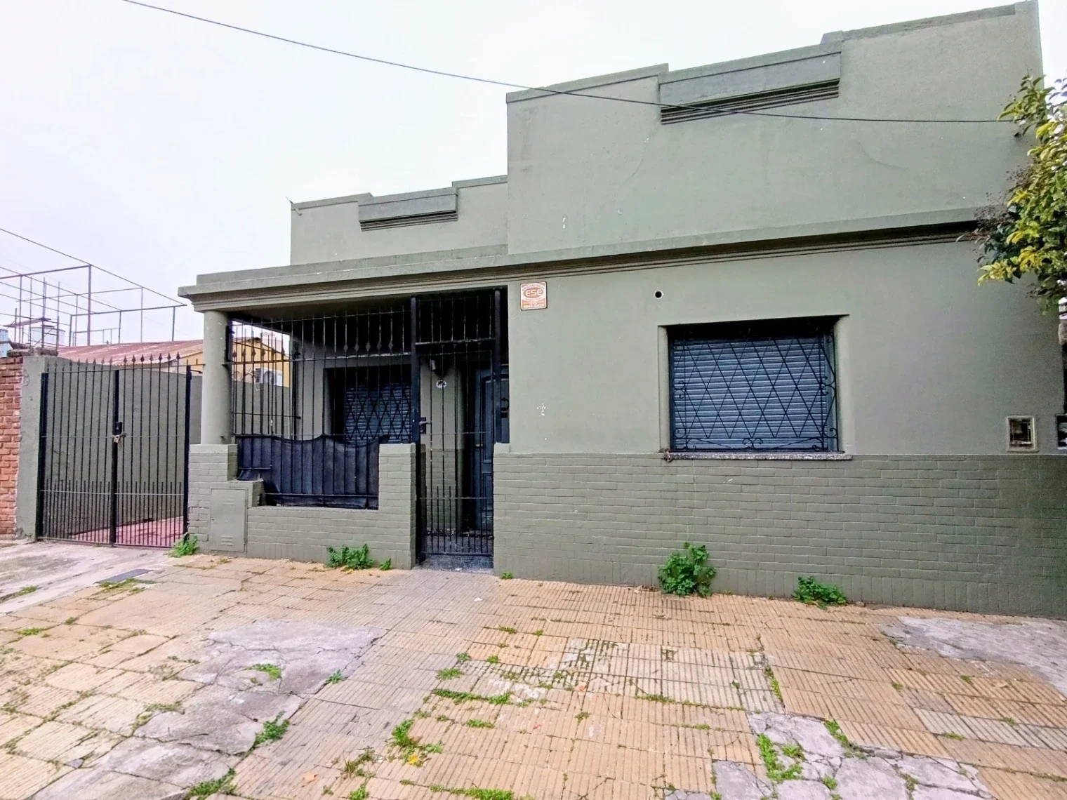 CASA 4 AMB CON COCHERA EN VILLA INSUPERABLE-APTO CREDITO! - Imagen 1