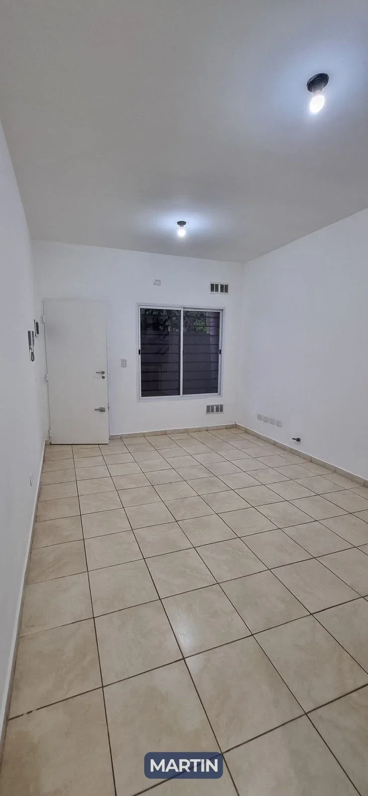 Departamento en alquiler c/ patio y cochera en San Miguel - Imagen 2
