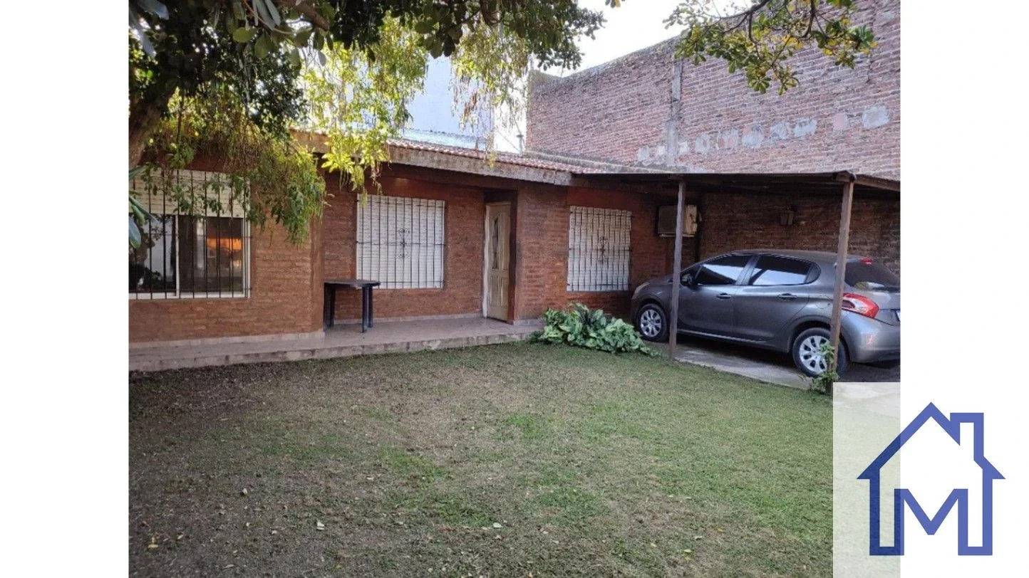 Chalet en alquiler de 2 dormitorios c/ cochera en San Miguel - Imagen 2